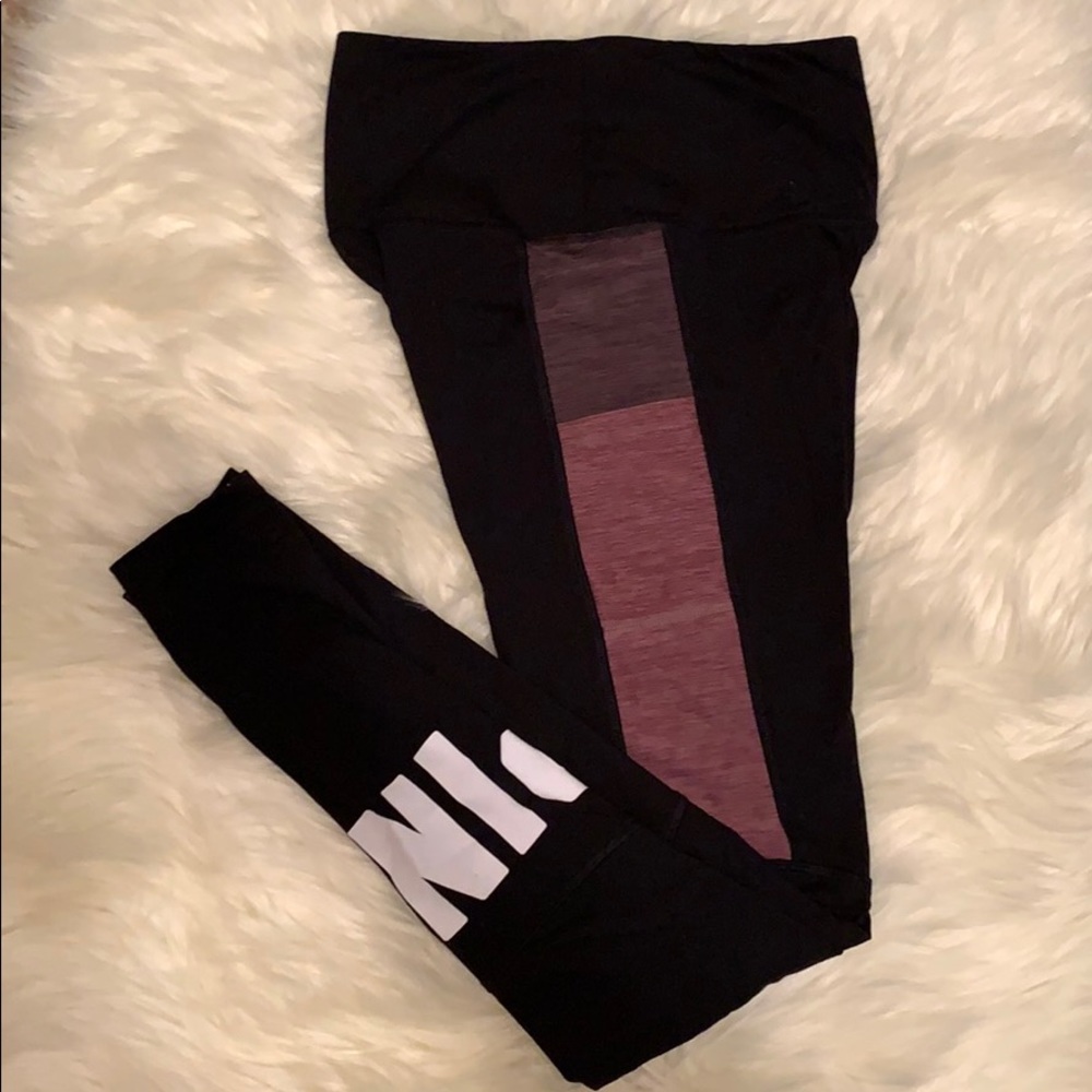 PINK Victoria’s Secret active wear leggings